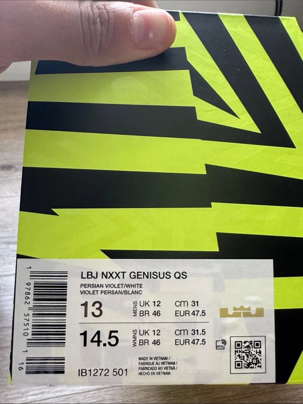 NEVER BEEN WORN LeBron James Genisus Monopoly shoes Men’s Size 13